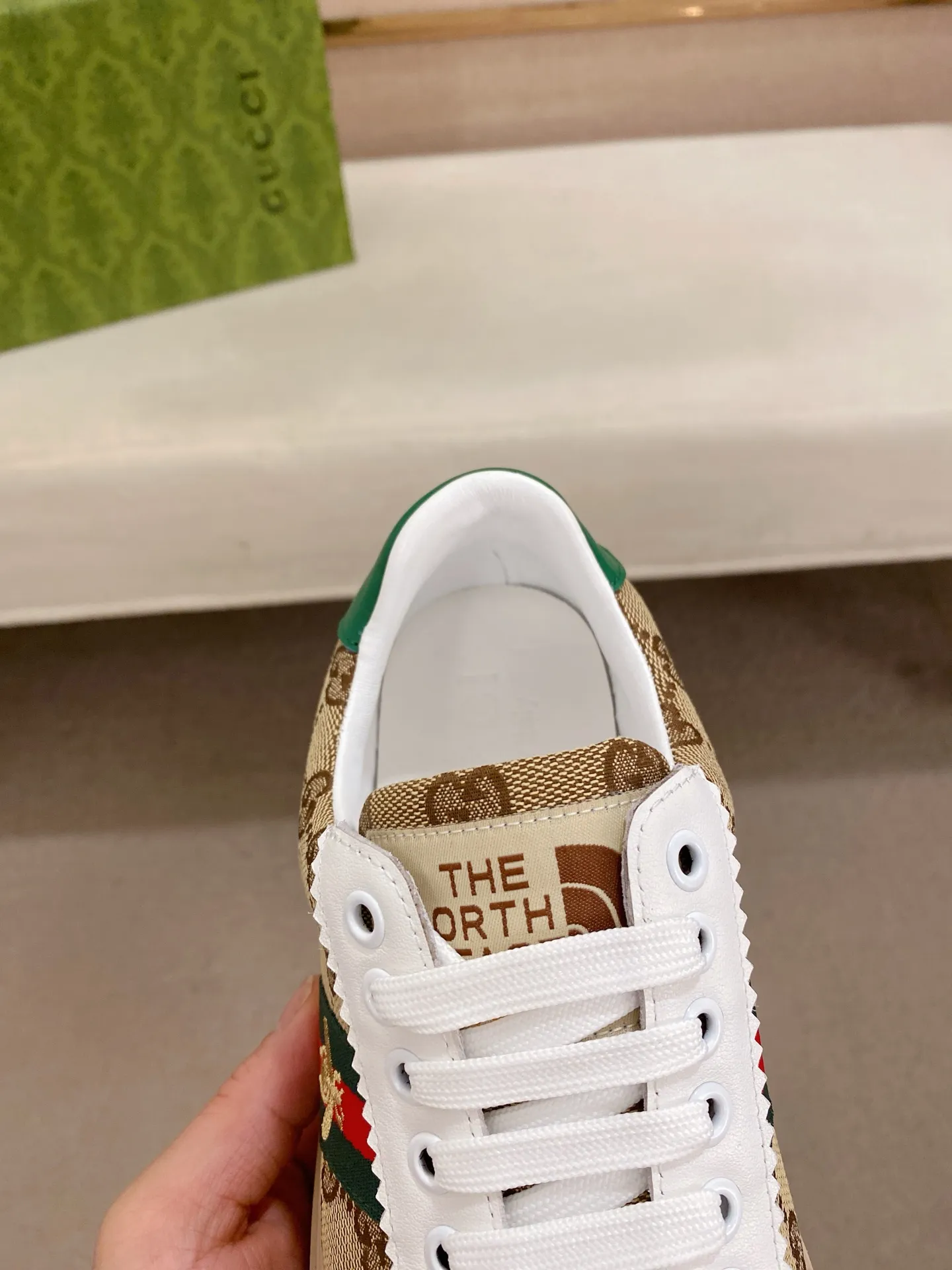 Men's clothing and shoes💰:400💰 (GUCCI) The latest model from the official website 🎁🎁Casual and fashionable men's shoes👟, hot style💥The version is simple and elegant, exclusive for trendy men. Unique latest brand elements from the official website👑Original decoration, fashionable and generous, the fabric is original cowhide ✅Sheepskin lining, the official website specifies wear-resistant casual outsole, the classic model is taken in kind at the counter🎬38-44 (45 is not returned or exchanged when customized)